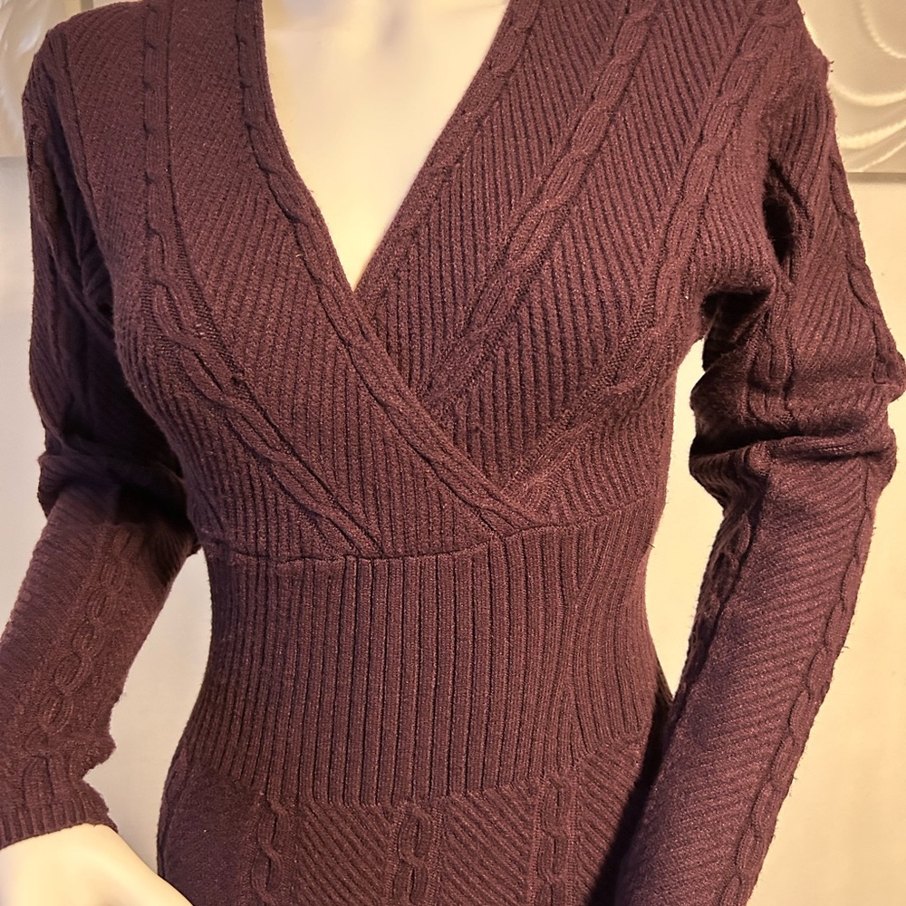 Express dress - Picture 2 of 4